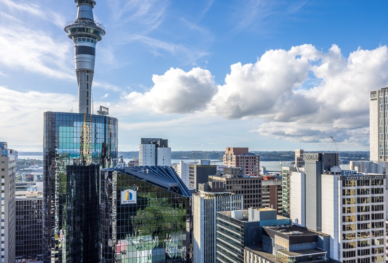 HIGH IN THE SKY - OUTSTANDING VIEWS