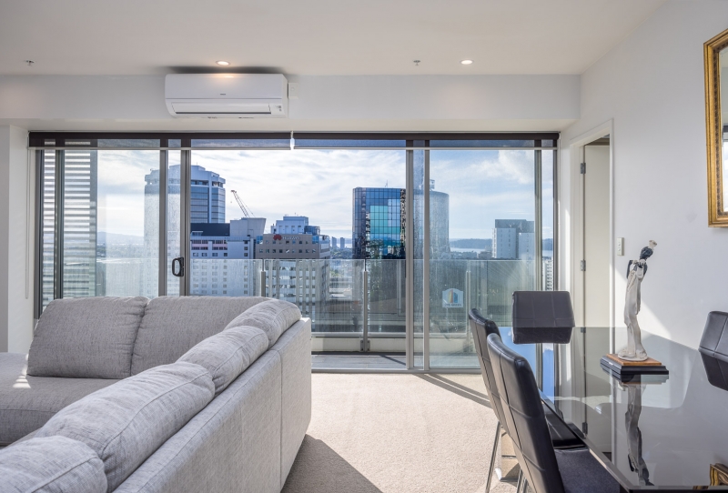 HIGH IN THE SKY - OUTSTANDING VIEWS