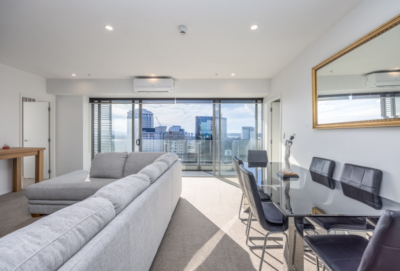 HIGH IN THE SKY - OUTSTANDING VIEWS