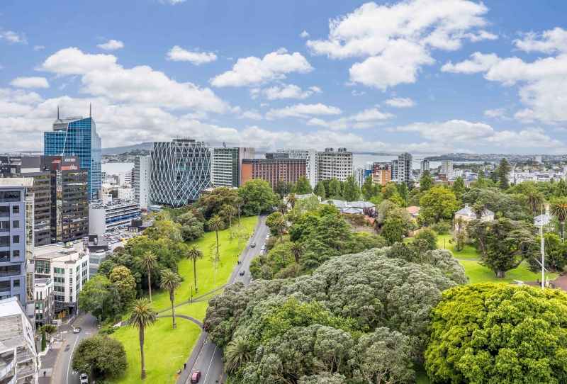 PREMIUM - NORTH FACING - SPLIT LEVEL