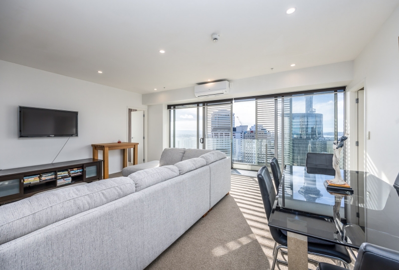 HIGH IN THE SKY - OUTSTANDING VIEWS