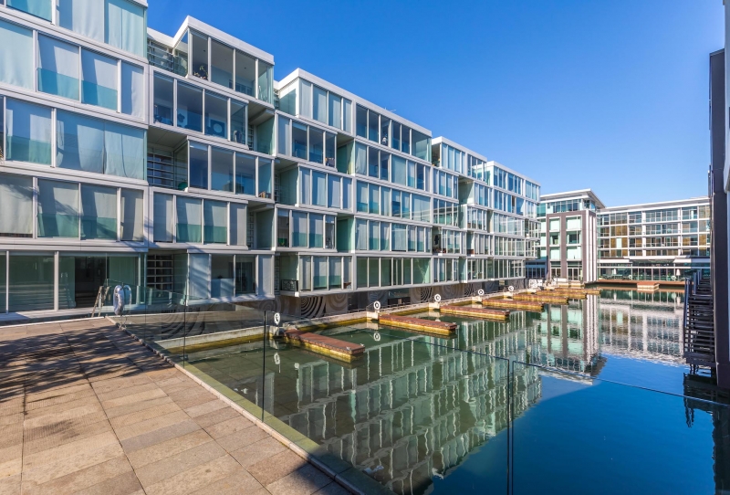 WATERFRONT LIFESTYLE AWAITS YOU!!