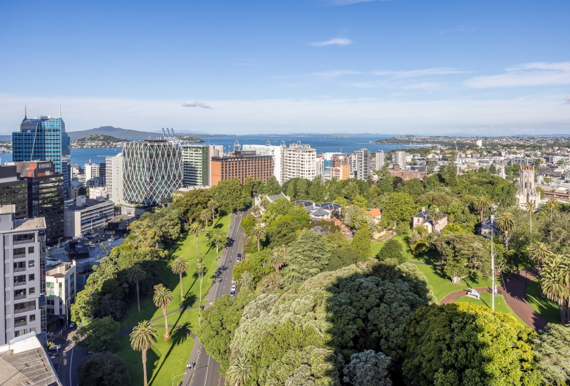 HIGH IN THE SKY - OUTSTANDING VIEWS